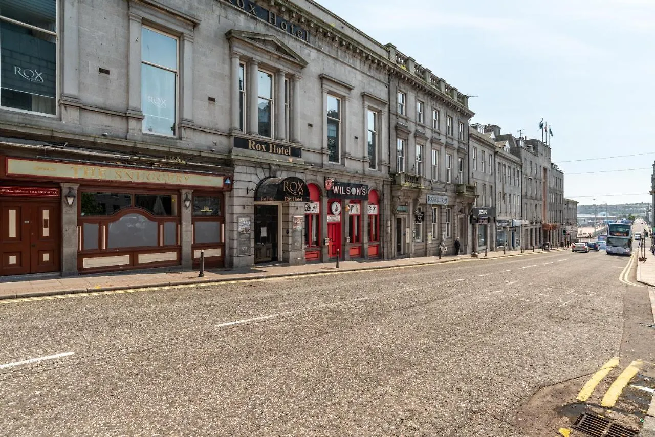 Historic Location, Private Parking, Ground Floor Luxury Flat Apartment Aberdeen 0*,